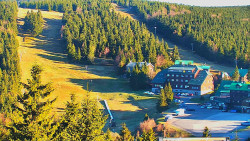 Panorama Jižní svahy, Hotel, Nástup 