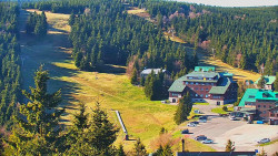Panorama Jižní svahy, Hotel, Nástup 