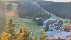 Panorama Jižní svahy, Hotel, Nástup 
