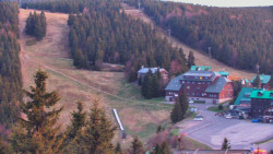 Panorama Jižní svahy, Hotel, Nástup 