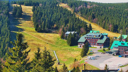 Panorama Jižní svahy, Hotel, Nástup 