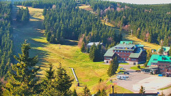 Panorama Jižní svahy, Hotel, Nástup 