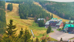Panorama Jižní svahy, Hotel, Nástup 