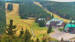 Panorama Jižní svahy, Hotel, Nástup 