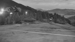 Panorama Jižní svahy, Hotel, Nástup 