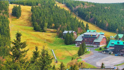 Panorama Jižní svahy, Hotel, Nástup 