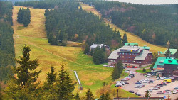 Panorama Jižní svahy, Hotel, Nástup 