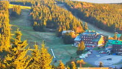 Panorama Jižní svahy, Hotel, Nástup 