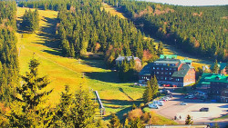 Panorama Jižní svahy, Hotel, Nástup 