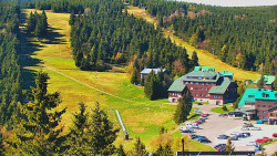 Panorama Jižní svahy, Hotel, Nástup 