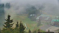Panorama Jižní svahy, Hotel, Nástup