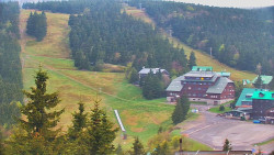 Panorama Jižní svahy, Hotel, Nástup 