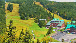 Panorama Jižní svahy, Hotel, Nástup 