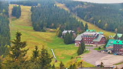 Panorama Jižní svahy, Hotel, Nástup 
