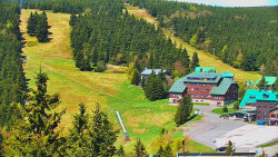 Panorama Jižní svahy, Hotel, Nástup 