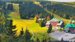 Panorama Jižní svahy, Hotel, Nástup