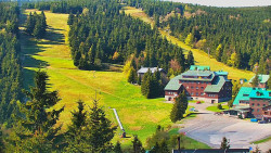 Panorama Jižní svahy, Hotel, Nástup 