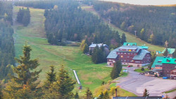 Panorama Jižní svahy, Hotel, Nástup
