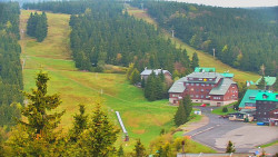 Panorama Jižní svahy, Hotel, Nástup