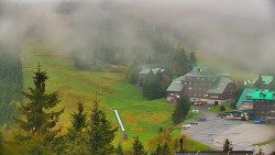 Panorama Jižní svahy, Hotel, Nástup 
