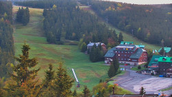 Panorama Jižní svahy, Hotel, Nástup