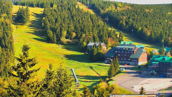 Panorama Jižní svahy, Hotel, Nástup 
