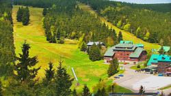 Panorama Jižní svahy, Hotel, Nástup