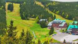 Panorama Jižní svahy, Hotel, Nástup 