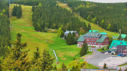 Panorama Jižní svahy, Hotel, Nástup 