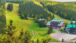 Panorama Jižní svahy, Hotel, Nástup 