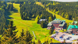 Panorama Jižní svahy, Hotel, Nástup 