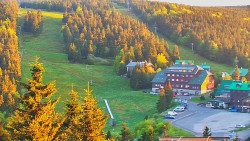Panorama Jižní svahy, Hotel, Nástup 