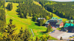 Panorama Jižní svahy, Hotel, Nástup 