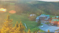 Panorama Jižní svahy, Hotel, Nástup