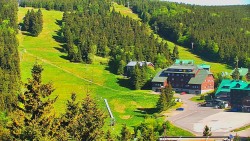 Panorama Jižní svahy, Hotel, Nástup 