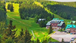 Panorama Jižní svahy, Hotel, Nástup