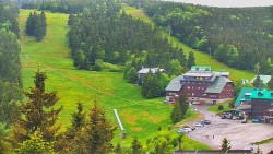 Panorama Jižní svahy, Hotel, Nástup