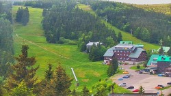 Panorama Jižní svahy, Hotel, Nástup