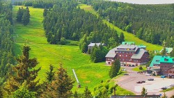 Panorama Jižní svahy, Hotel, Nástup 