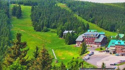 Panorama Jižní svahy, Hotel, Nástup 