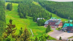 Panorama Jižní svahy, Hotel, Nástup 