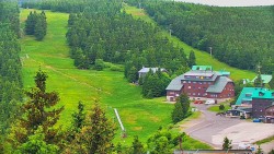Panorama Jižní svahy, Hotel, Nástup