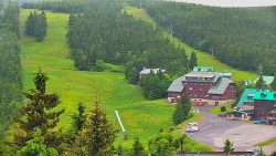 Panorama Jižní svahy, Hotel, Nástup