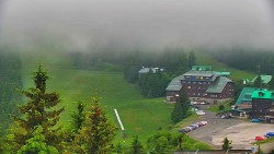 Panorama Jižní svahy, Hotel, Nástup