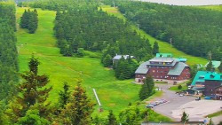 Panorama Jižní svahy, Hotel, Nástup 
