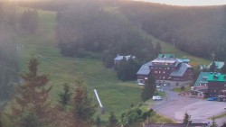 Panorama Jižní svahy, Hotel, Nástup "Žlutá"