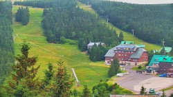 Panorama Jižní svahy, Hotel, Nástup "Žlutá"