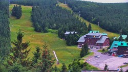 Panorama Jižní svahy, Hotel, Nástup "Žlutá"