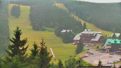 Panorama Jižní svahy, Hotel, Nástup "Žlutá"