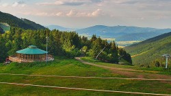 Restaurace "deštník" - dojezd žlutá sjezdovka